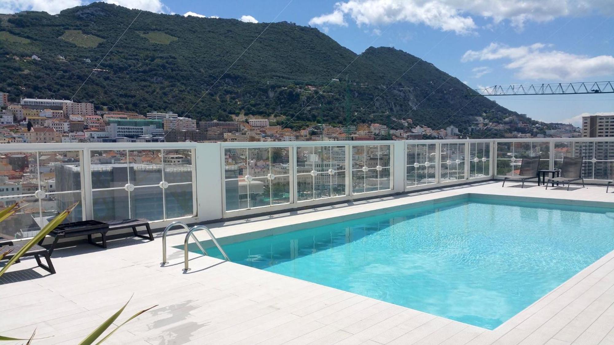 New With Ac Central Suites With Pool Access And Squash Courts! Sleeps Family Or 4 Guests Cebelitarık Dış mekan fotoğraf